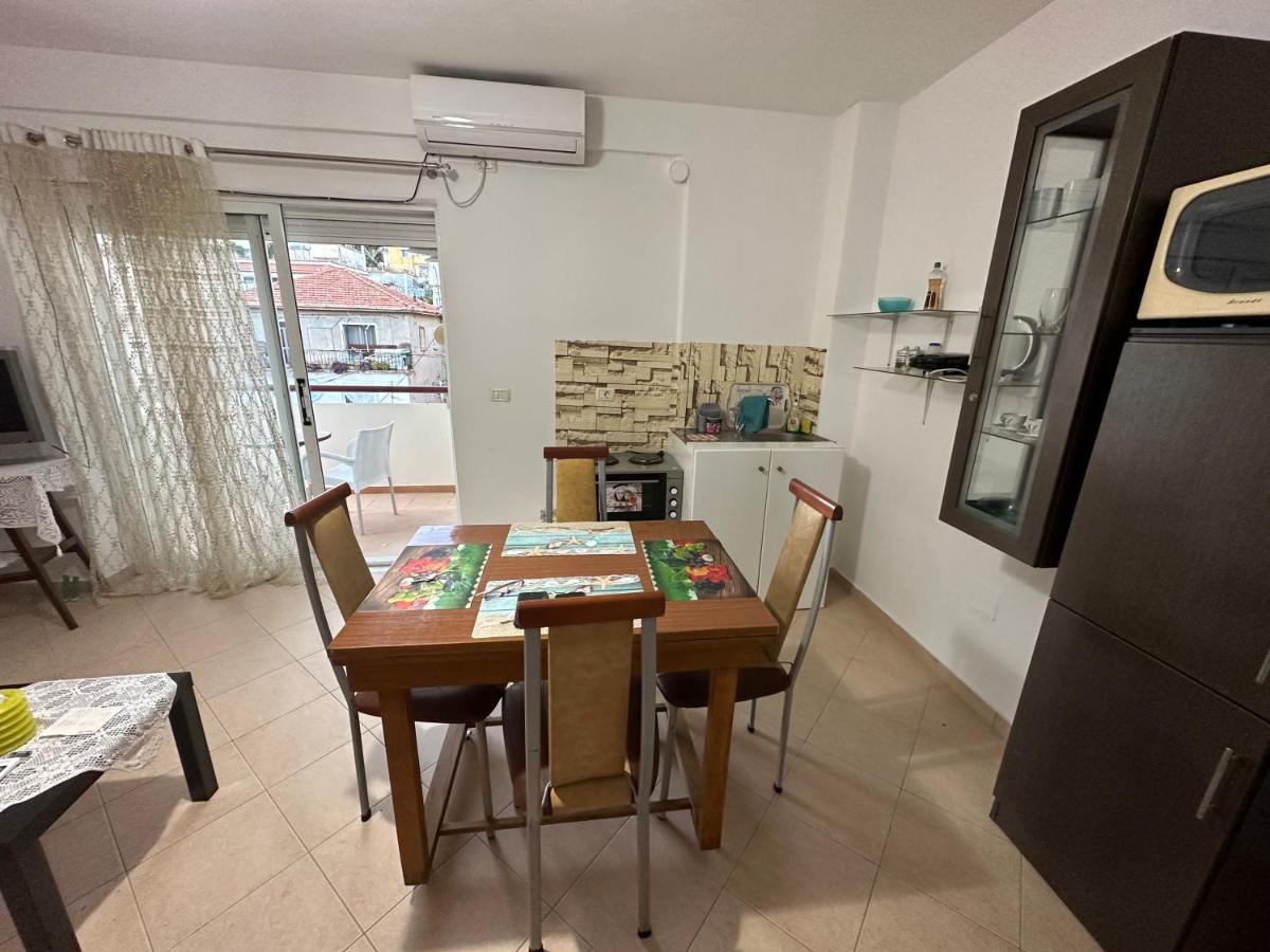 Vasilika Apartments Sarandë 外观 照片